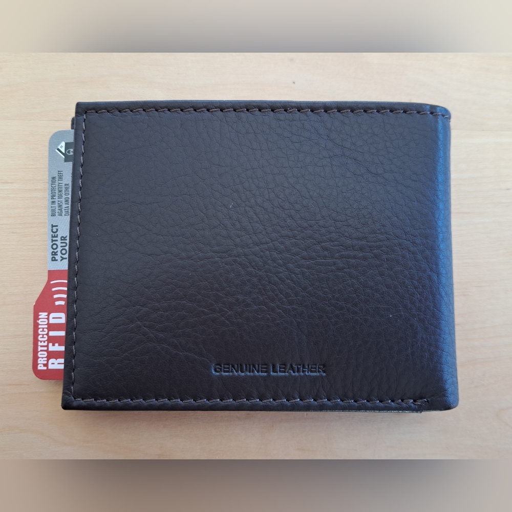 George Leather Bi-Fold Wallet - Picture 4 of 4
